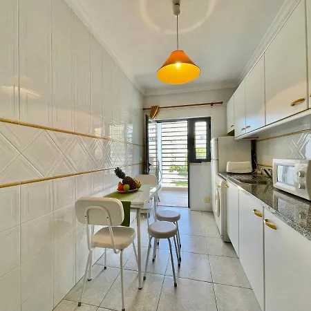 Apartment Ja - With Pool, Parking And Terrace Armacao de Pera