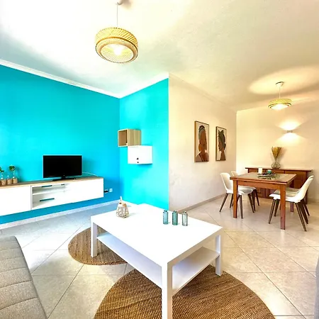 Ja - With Pool, Parking And Terrace דירה *