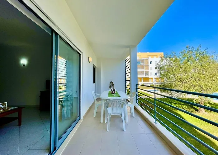 Ja - With Pool, Parking And Terrace Armação de Pêra