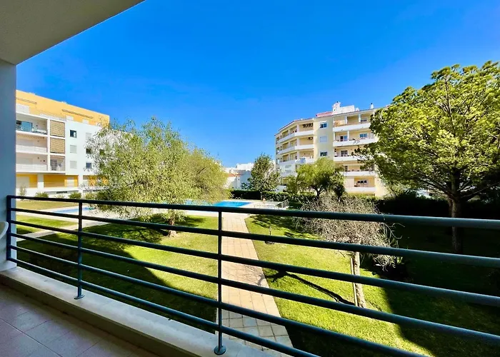 Ja - With Pool, Parking And Terrace * Armação de Pêra