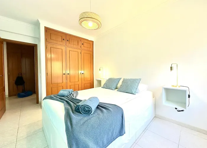 Apartmán Ja - With Pool, Parking And Terrace *